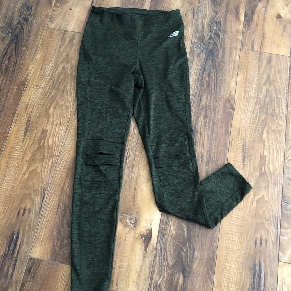 SKECHERS LEGGING W/KNEE SLITS 😍
